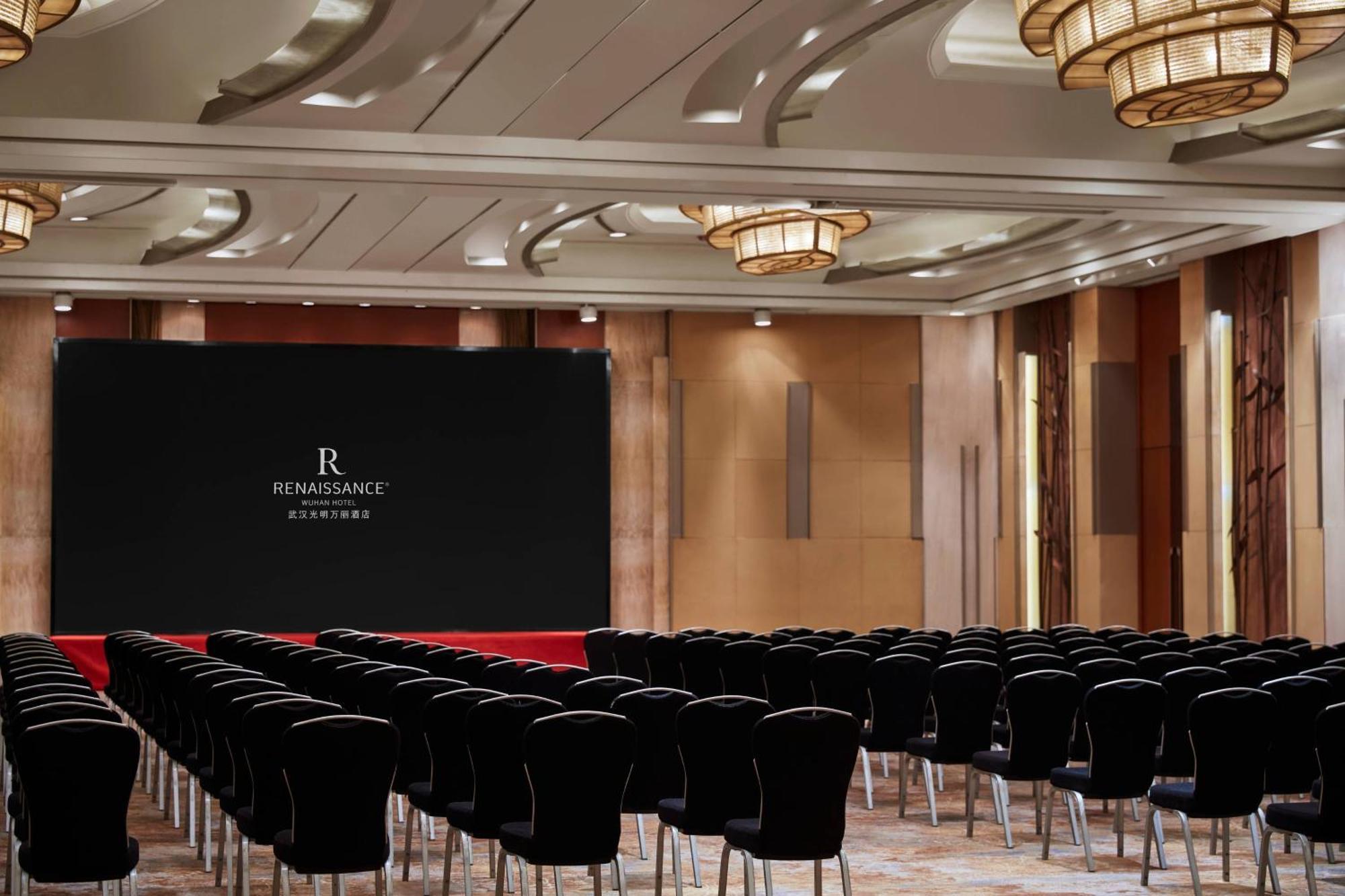 Renaissance Wuhan Hotel Exterior foto